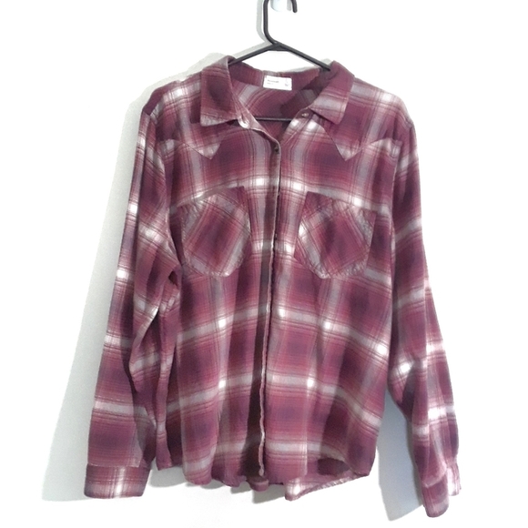 Maurice's size 1x Burgundy Plaid Flannel - Picture 1 of 4